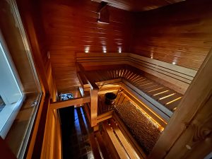 Pikkuhelmi: sauna merinäköalalla