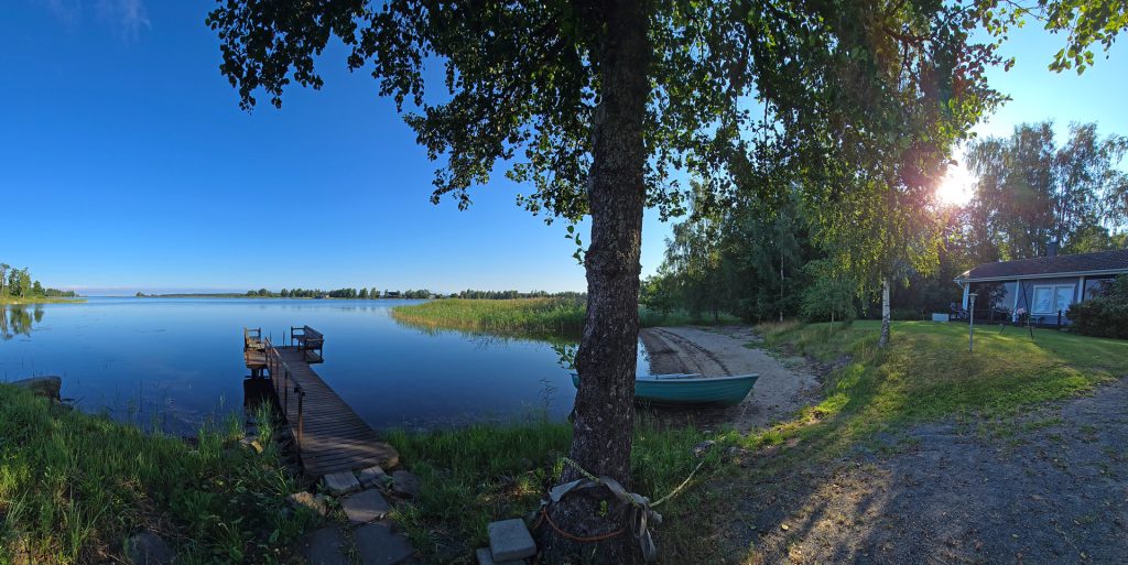 Rantahelmi and Pikkuhelmi panoramic view of the pier and yard